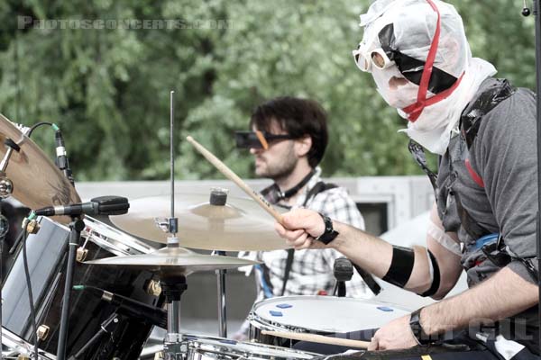 GARY WILSON AND THE BLIND DATES - 2013-05-26 - PARIS - Parc de la Villette - 